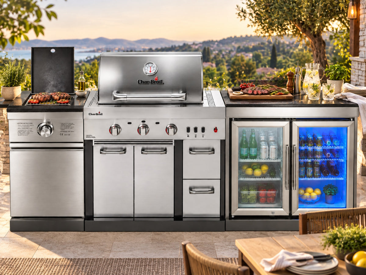 Bucătărie modulară de exterior Char-Broil Ultimate 3200 cu grătar TRU-Infrared, modul Steak Zone și modul cu două frigidere incorporate