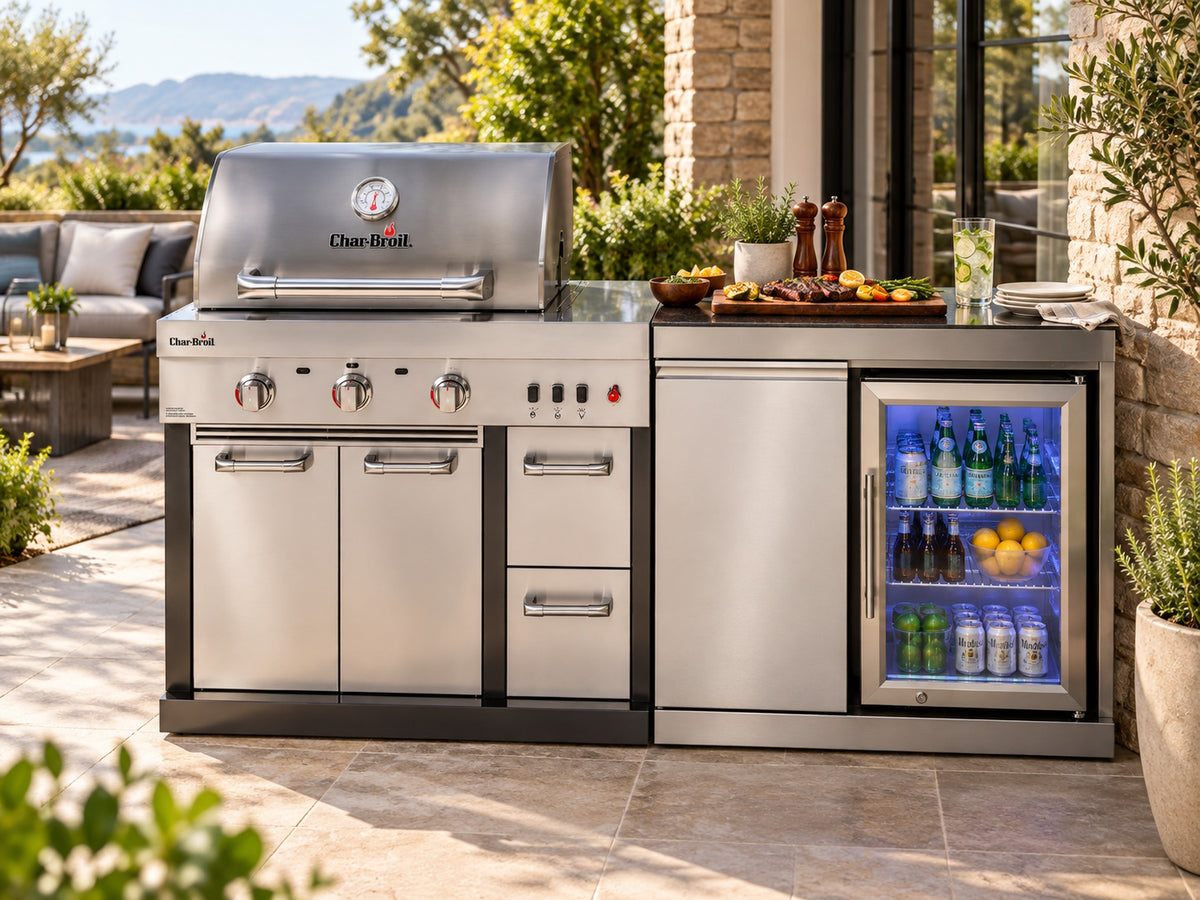 Bucătărie modulară de exterior Char-Broil Ultimate 3200 cu grătar TRU-Infrared și modul cu o ușă și frigider incorporabil