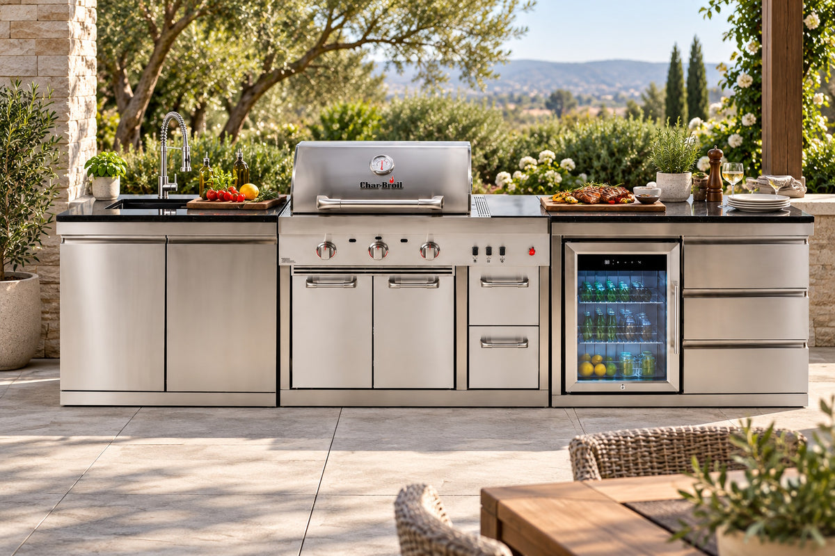 Bucătărie modulară de exterior Char-Broil Ultimate 3200 cu grătar TRU-Infrared, modul cu două uși, chiuvetă și robinet, frigider și 3 sertare