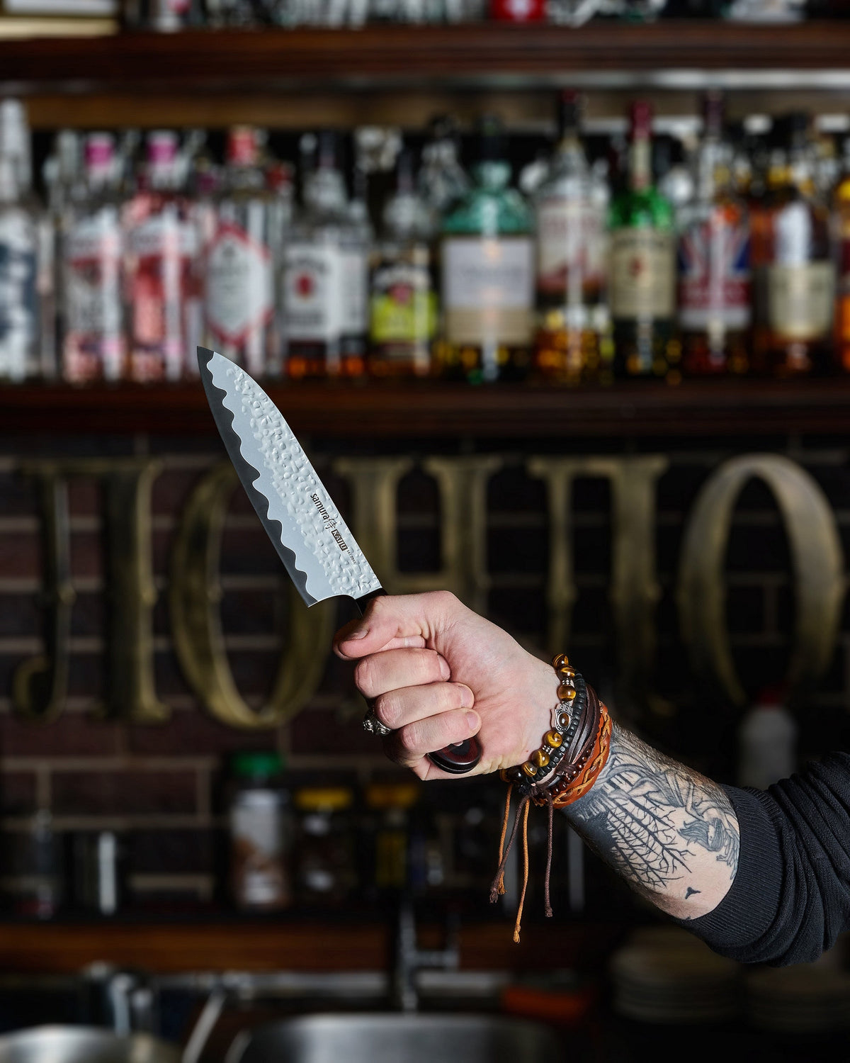 Cuțit Samura Kaiju Santoku 7.1"/180mm, AUS-8 HRC-59